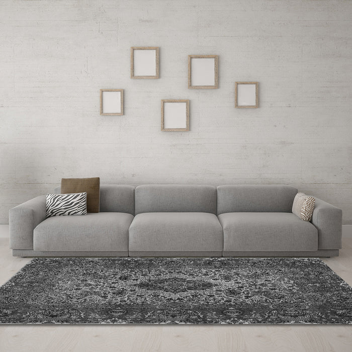 Machine Washable Persian Gray Traditional Rug in a Living Room,, wshtr427gry