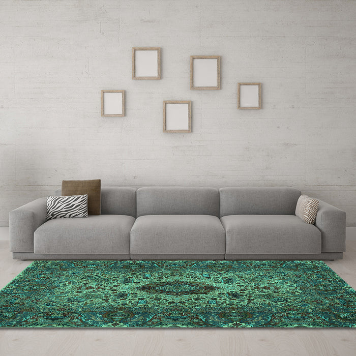 Machine Washable Persian Turquoise Traditional Area Rugs in a Living Room,, wshtr427turq