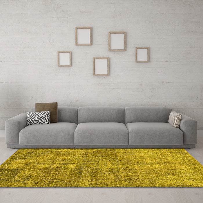 Machine Washable Persian Yellow Traditional Rug in a Living Room, wshtr4280yw