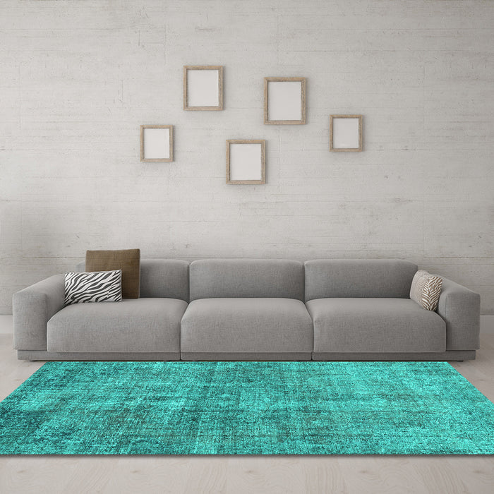 Machine Washable Persian Turquoise Traditional Area Rugs in a Living Room,, wshtr4280turq
