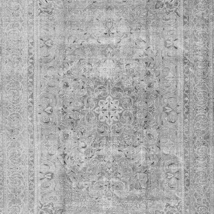 Serging Thickness of Machine Washable Persian Gray Traditional Rug, wshtr4281gry