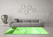 Machine Washable Persian Green Traditional Area Rugs in a Living Room,, wshtr4282grn