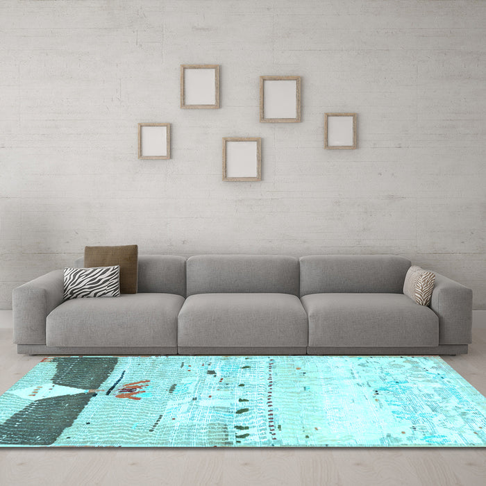 Machine Washable Persian Light Blue Traditional Rug in a Living Room, wshtr4282lblu