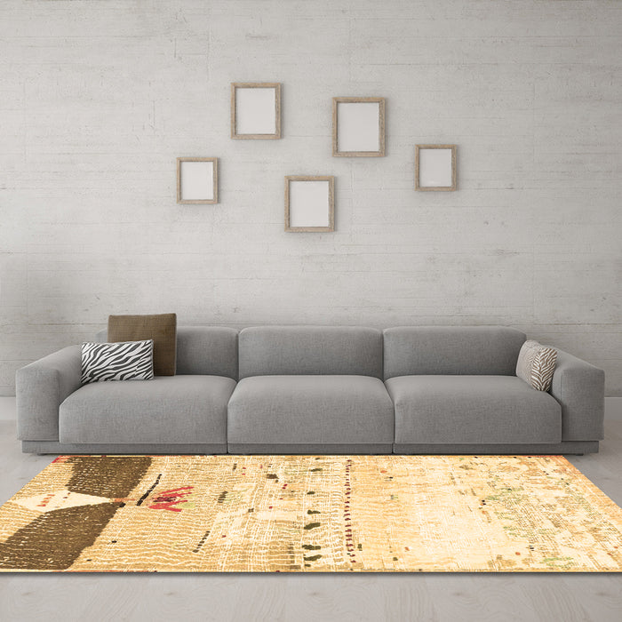 Machine Washable Persian Brown Traditional Rug in a Living Room,, wshtr4282brn