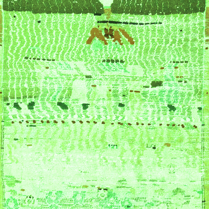 Serging Thickness of Machine Washable Persian Green Traditional Area Rugs, wshtr4282grn