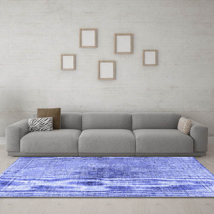 Machine Washable Persian Blue Traditional Rug in a Living Room, wshtr4283blu