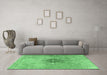 Machine Washable Persian Emerald Green Traditional Area Rugs in a Living Room,, wshtr4283emgrn