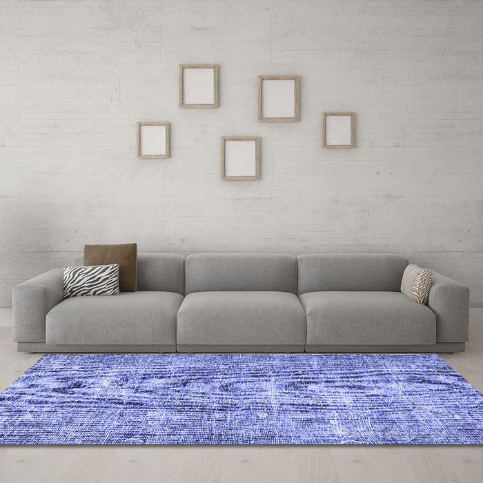 Machine Washable Persian Blue Traditional Rug in a Living Room, wshtr4285blu