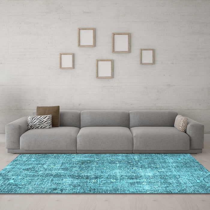 Machine Washable Persian Light Blue Traditional Rug in a Living Room, wshtr4285lblu