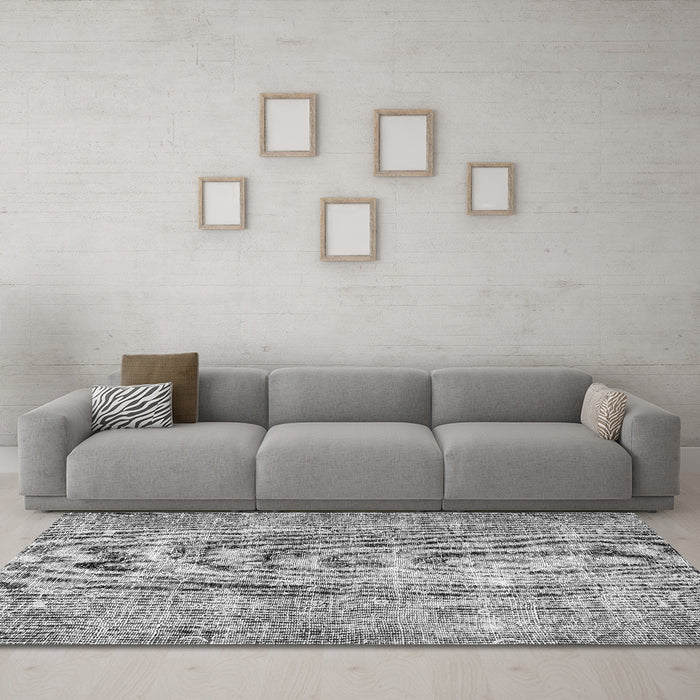 Machine Washable Persian Gray Traditional Rug in a Living Room,, wshtr4285gry