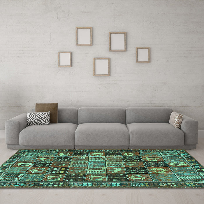 Machine Washable Persian Turquoise Traditional Area Rugs in a Living Room,, wshtr4290turq