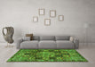 Machine Washable Persian Green Traditional Area Rugs in a Living Room,, wshtr4290grn