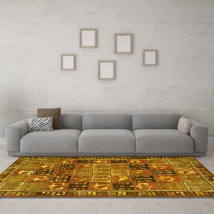 Machine Washable Persian Yellow Traditional Rug in a Living Room, wshtr4290yw