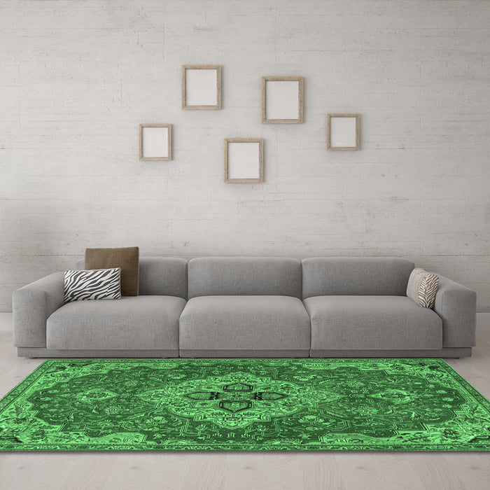 Machine Washable Persian Emerald Green Traditional Area Rugs in a Living Room,, wshtr4293emgrn