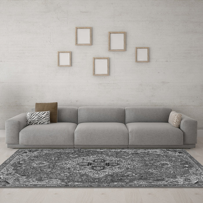 Machine Washable Persian Gray Traditional Rug in a Living Room,, wshtr4293gry