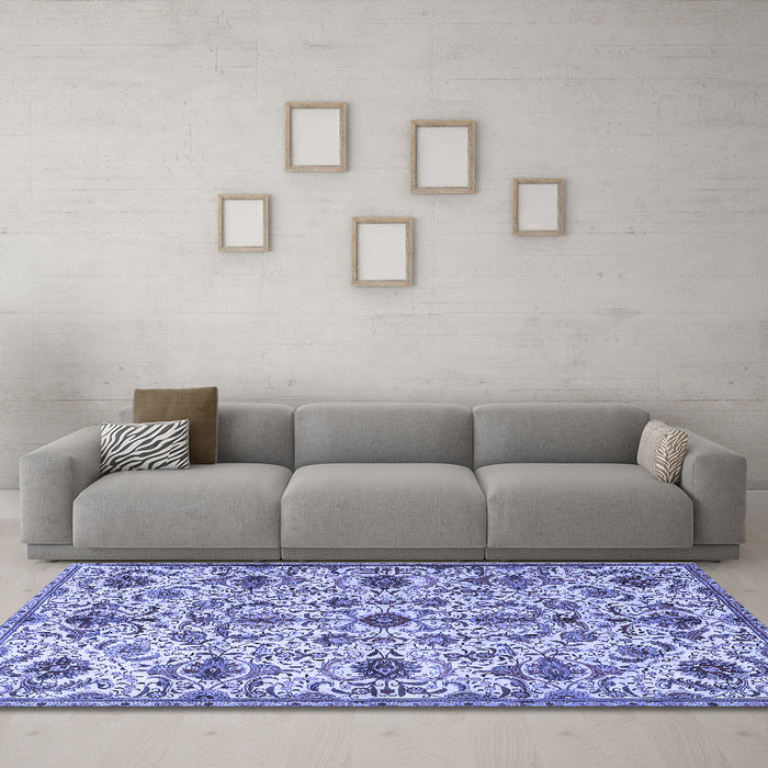 Machine Washable Persian Blue Traditional Rug in a Living Room, wshtr4295blu