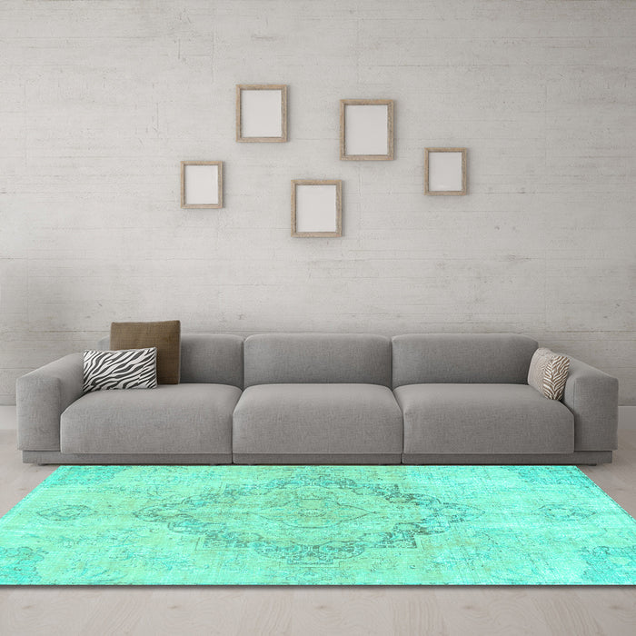 Machine Washable Persian Turquoise Traditional Area Rugs in a Living Room,, wshtr4299turq