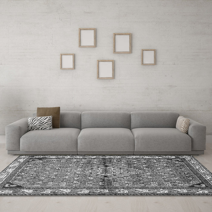 Machine Washable Persian Gray Traditional Rug in a Living Room,, wshtr429gry