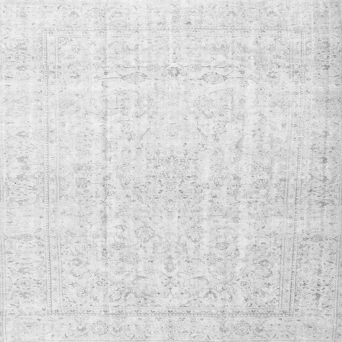 Round Machine Washable Persian Gray Traditional Rug, wshtr4303gry