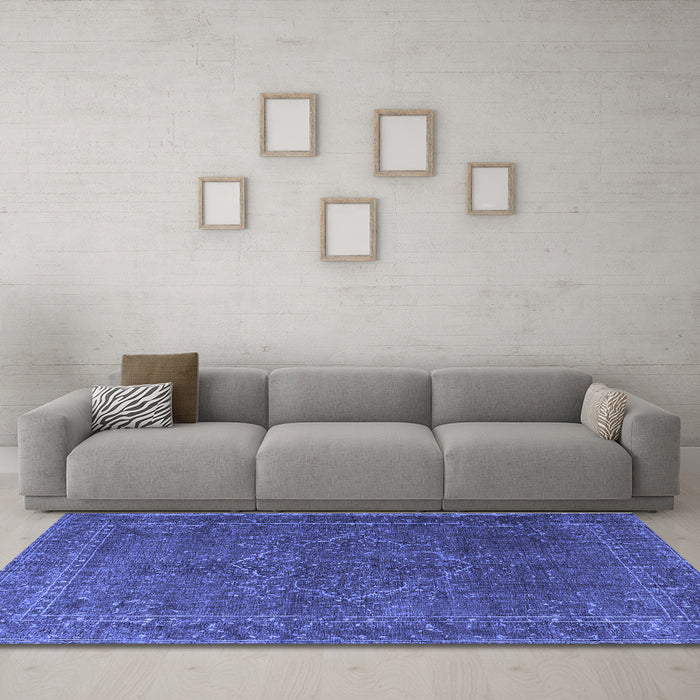 Machine Washable Persian Blue Traditional Rug in a Living Room, wshtr4304blu