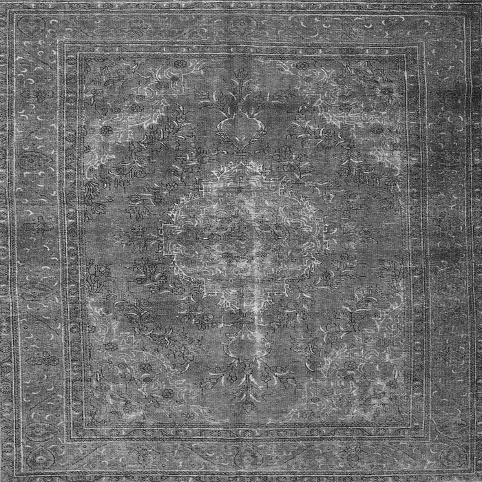 Round Machine Washable Persian Gray Traditional Rug, wshtr4306gry