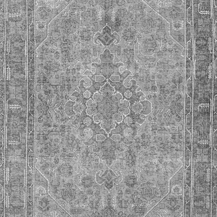 Serging Thickness of Machine Washable Persian Gray Traditional Rug, wshtr4307gry