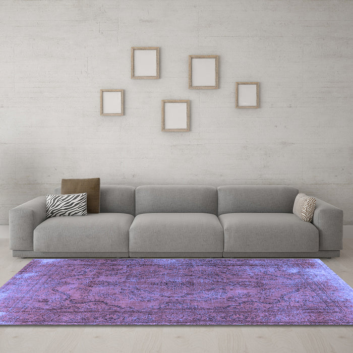 Machine Washable Persian Blue Traditional Rug in a Living Room, wshtr4309blu
