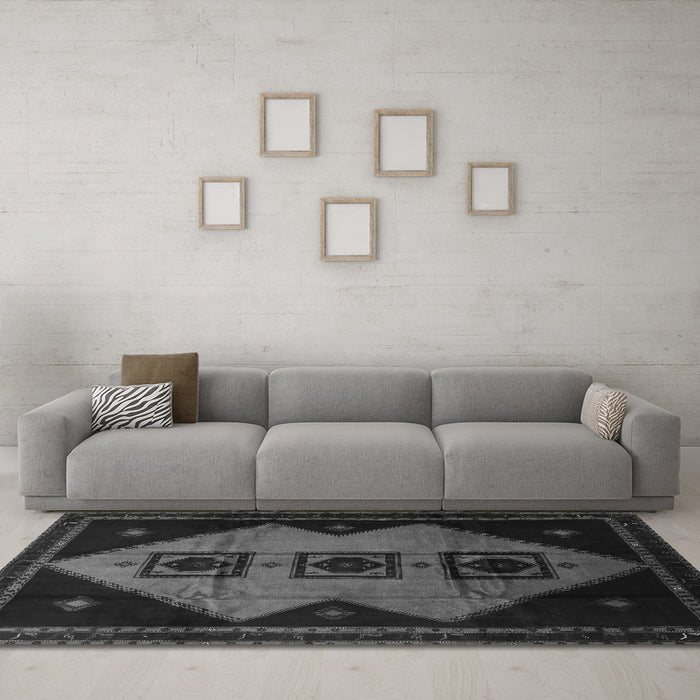 Machine Washable Persian Gray Traditional Rug in a Living Room,, wshtr430gry