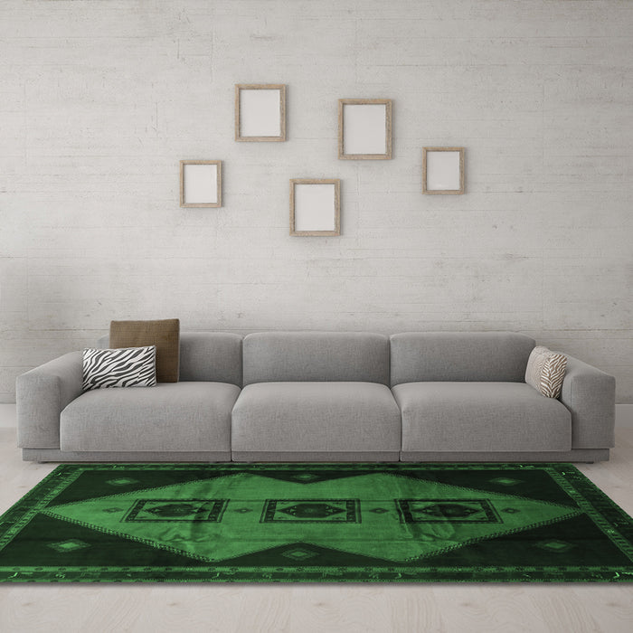 Machine Washable Persian Emerald Green Traditional Area Rugs in a Living Room,, wshtr430emgrn