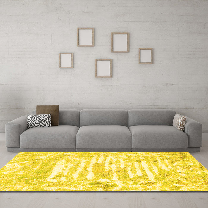 Machine Washable Persian Yellow Traditional Rug in a Living Room, wshtr4310yw