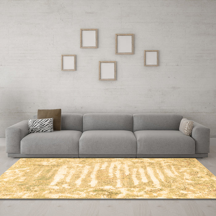 Machine Washable Persian Brown Traditional Rug in a Living Room,, wshtr4310brn