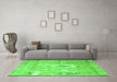 Machine Washable Persian Green Traditional Area Rugs in a Living Room,, wshtr4312grn
