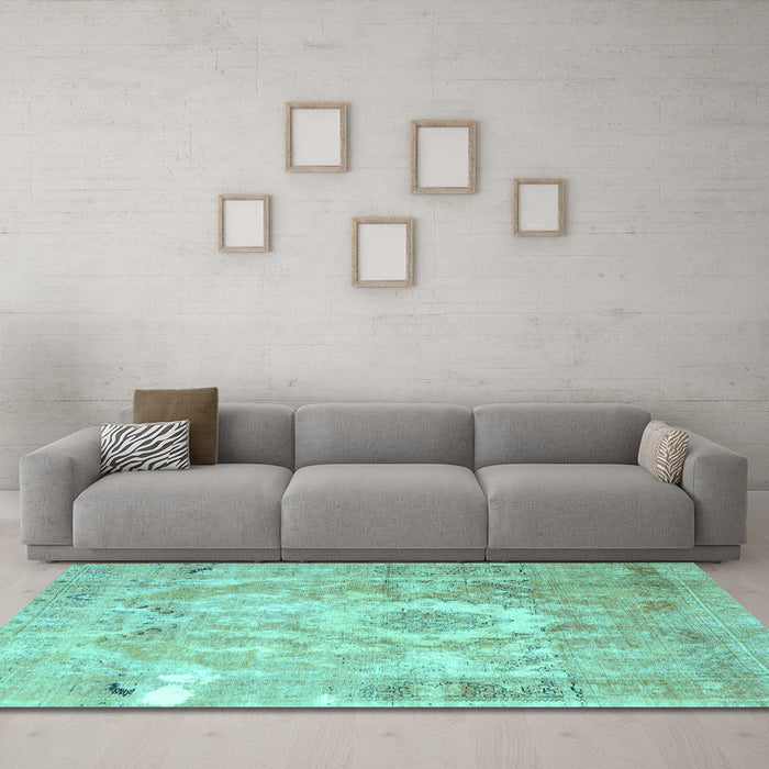 Machine Washable Persian Light Blue Traditional Rug in a Living Room, wshtr4312lblu