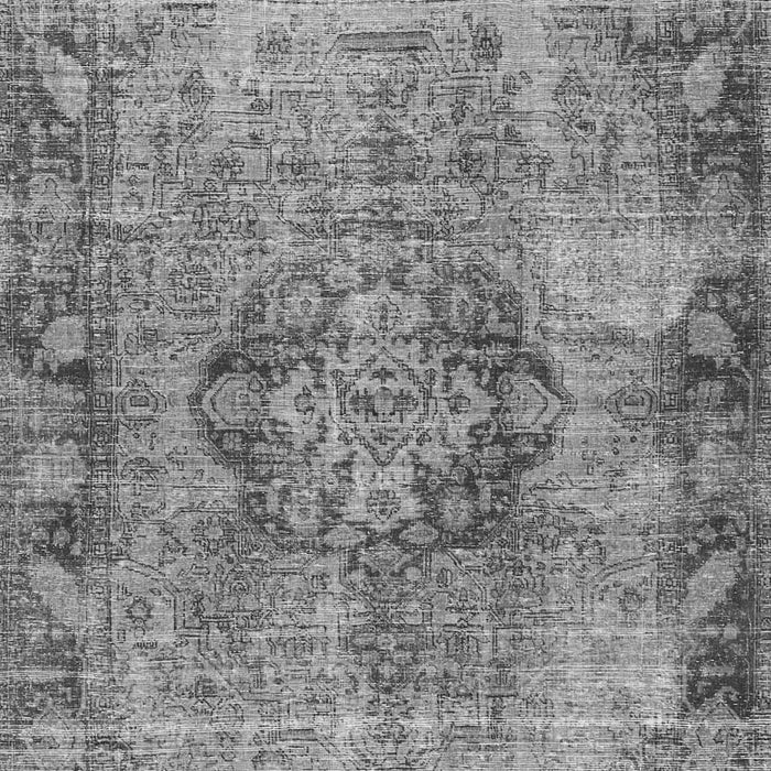 Serging Thickness of Machine Washable Persian Gray Traditional Rug, wshtr4315gry