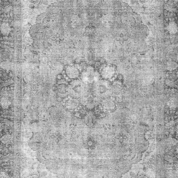 Serging Thickness of Machine Washable Persian Gray Traditional Rug, wshtr4317gry