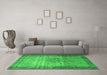 Machine Washable Persian Green Traditional Area Rugs in a Living Room,, wshtr4318grn