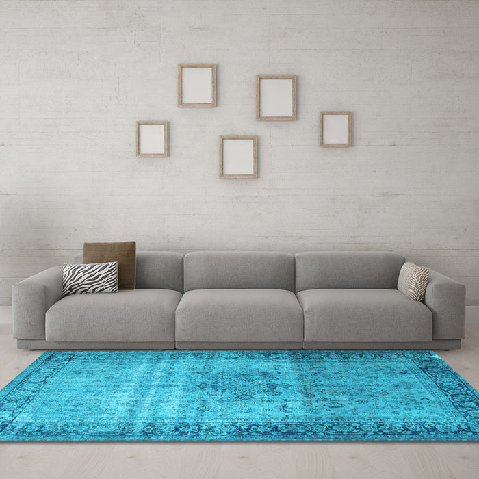 Machine Washable Persian Light Blue Traditional Rug in a Living Room, wshtr4318lblu