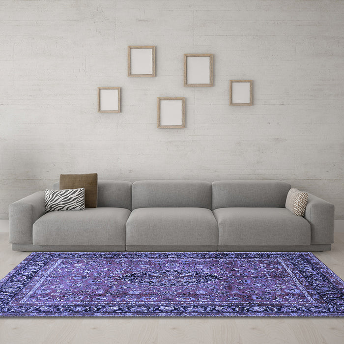 Machine Washable Persian Blue Traditional Rug in a Living Room, wshtr431blu