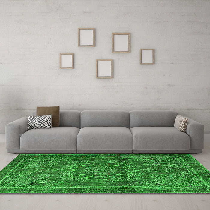 Machine Washable Persian Green Traditional Area Rugs in a Living Room,, wshtr4320grn