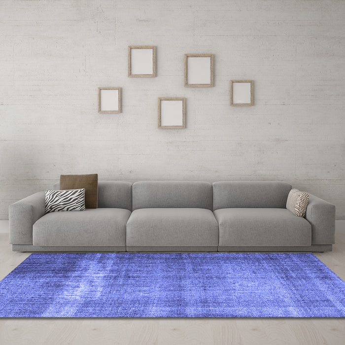 Machine Washable Persian Blue Traditional Rug in a Living Room, wshtr4321blu
