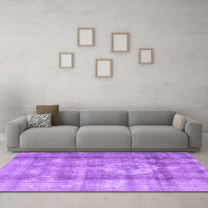 Machine Washable Persian Purple Traditional Area Rugs in a Living Room, wshtr4322pur