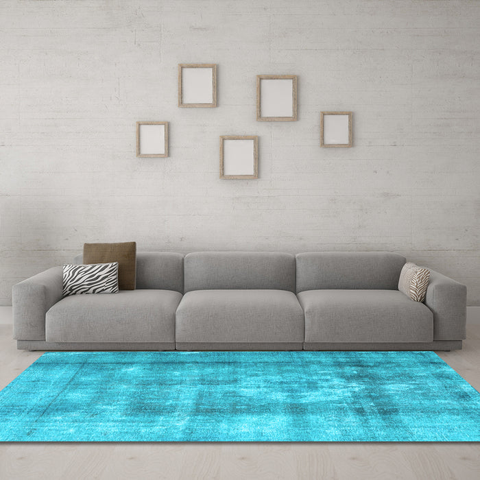 Machine Washable Persian Light Blue Traditional Rug in a Living Room, wshtr4322lblu