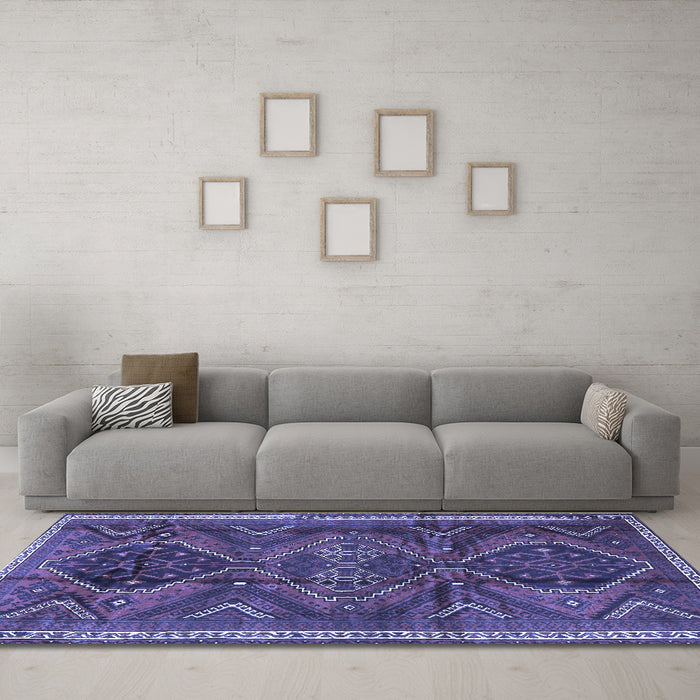Machine Washable Persian Blue Traditional Rug in a Living Room, wshtr4330blu