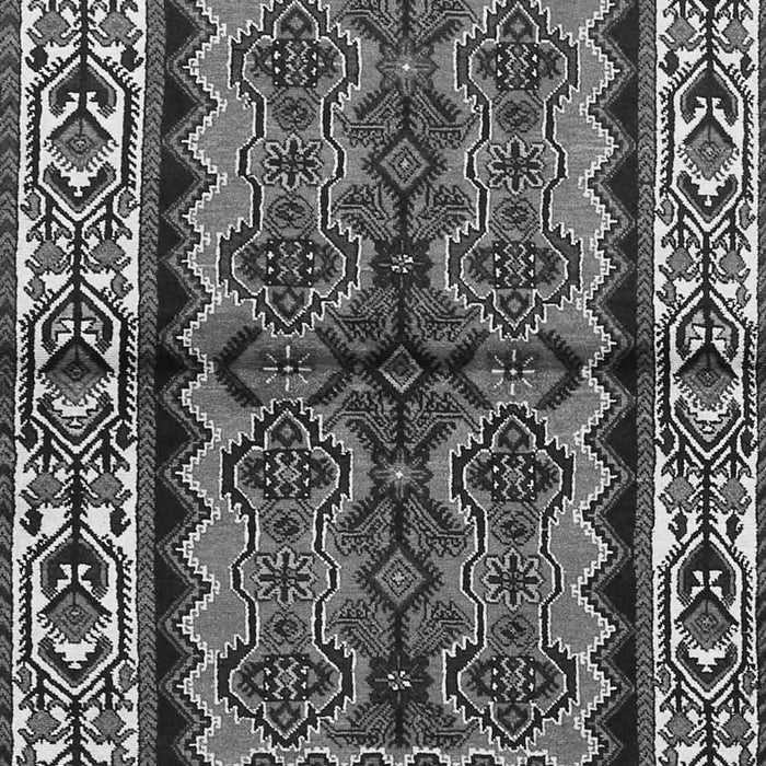 Serging Thickness of Machine Washable Persian Gray Traditional Rug, wshtr4335gry