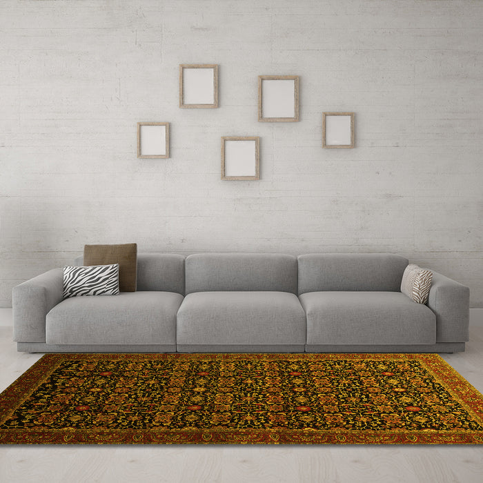 Machine Washable Persian Yellow Traditional Rug in a Living Room, wshtr433yw