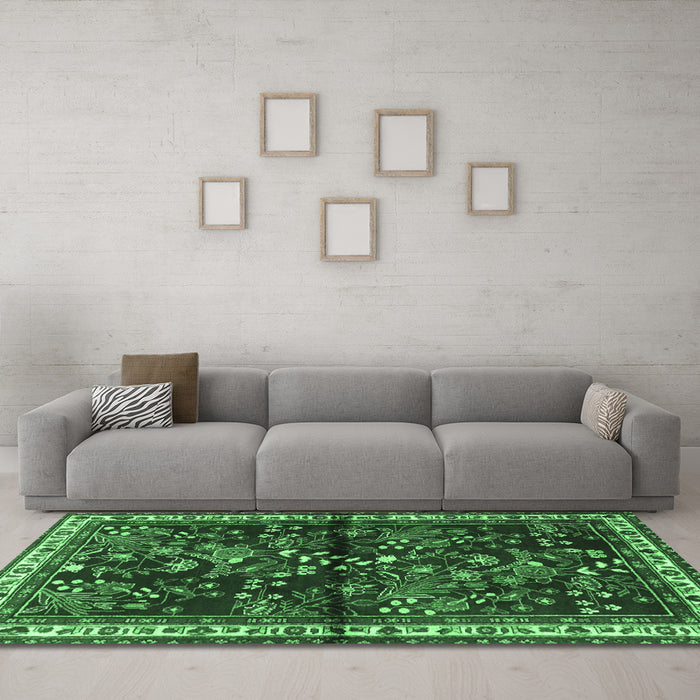 Machine Washable Persian Emerald Green Traditional Area Rugs in a Living Room,, wshtr4342emgrn
