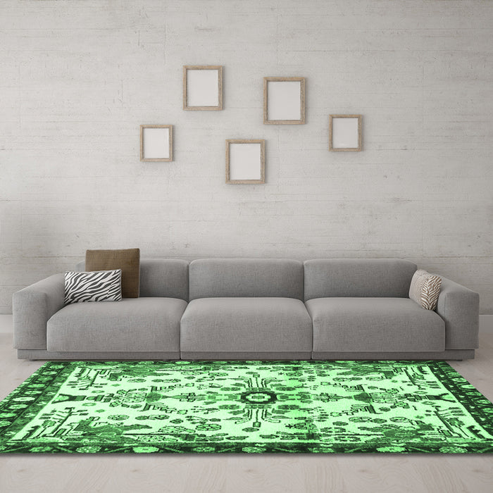 Machine Washable Animal Emerald Green Traditional Area Rugs in a Living Room,, wshtr4343emgrn