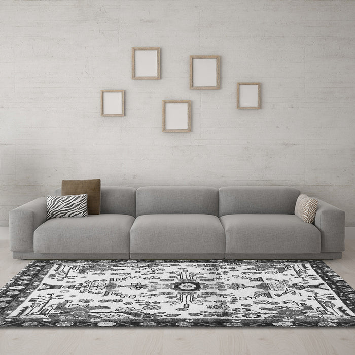 Machine Washable Animal Gray Traditional Rug in a Living Room,, wshtr4343gry