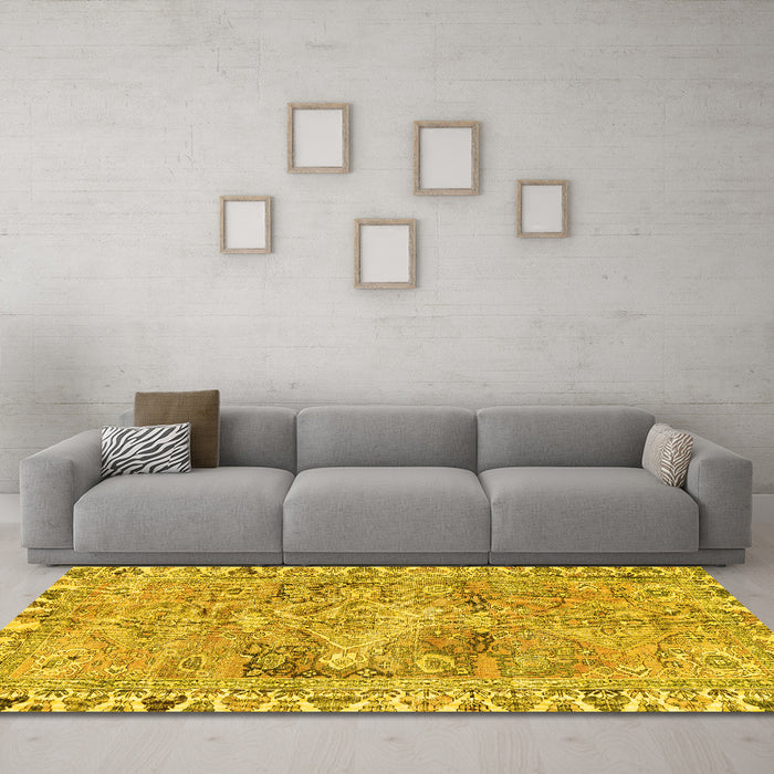 Machine Washable Persian Yellow Traditional Rug in a Living Room, wshtr4345yw