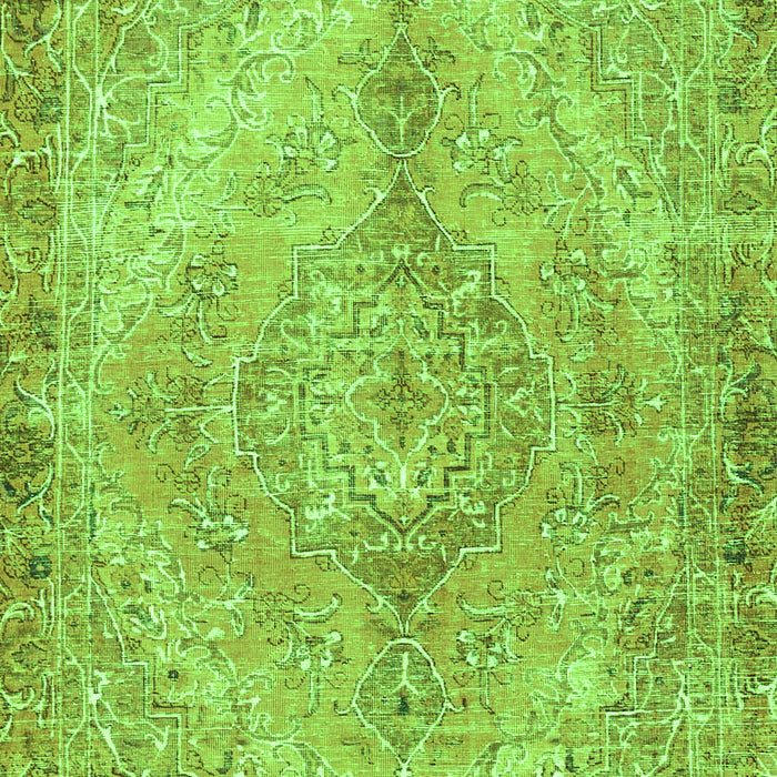 Serging Thickness of Machine Washable Medallion Green Traditional Area Rugs, wshtr4346grn